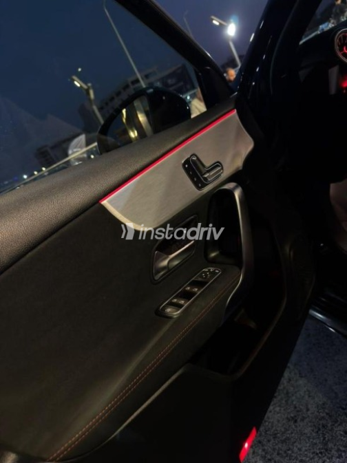مرسيدس A 35 AMG 2022 أسود أوتوماتيك مستعملة للبيع في القاهرة - 7