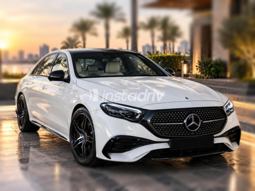 Mercedes E 200 2025 White Automatic Used for Sale in Cairo - 1