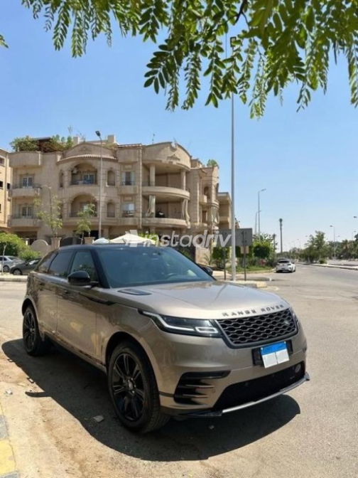 Land Rover Velar 2022 Gold Automatic Used for Sale in Cairo - 4