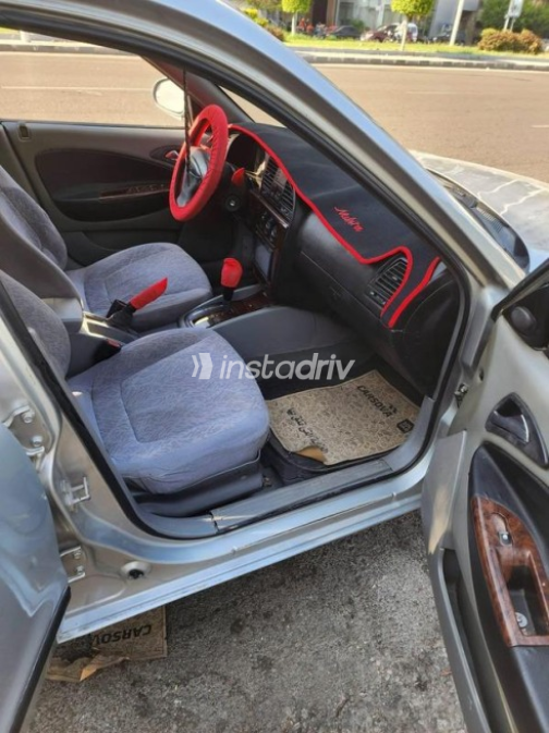 Daewoo Nubira 2 2005 Silver Automatic Used for Sale in Cairo - 2