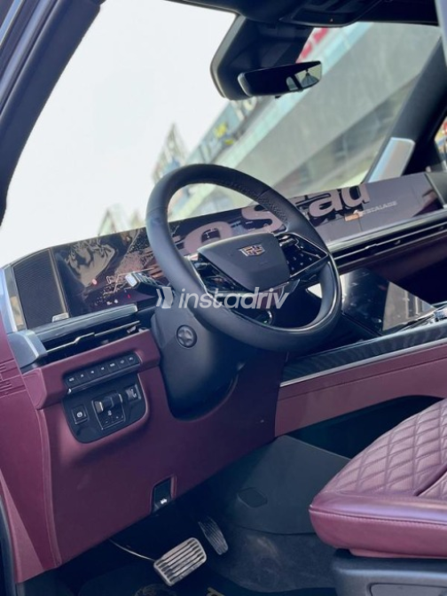 Cadillac Escalade 2025 Black Automatic Used for Sale in Nasr city - 9