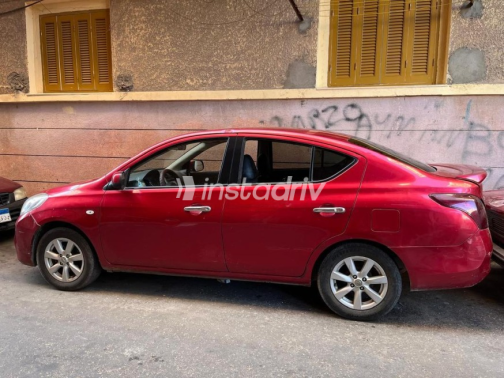 Nissan Sunny 2014 Red Automatic Used for Sale in Greater Cairo ( Cairo + Giza) - 2