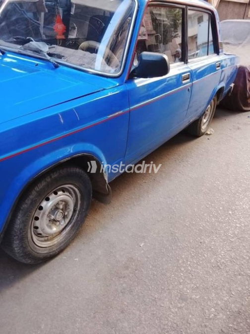 لادا 2105 1995 أزرق يدوي مستعملة للبيع في الإسكندرية - 1