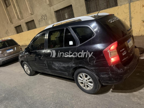 Kia Carens 2011 Black Manual Used for Sale in Banha - 3