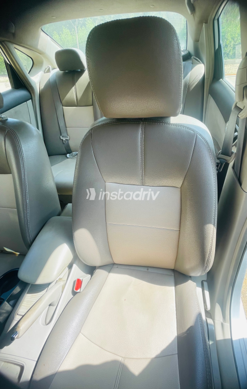 Nissan Sentra 2015 Silver Automatic Used for Sale in Greater Cairo ( Cairo + Giza) - 10
