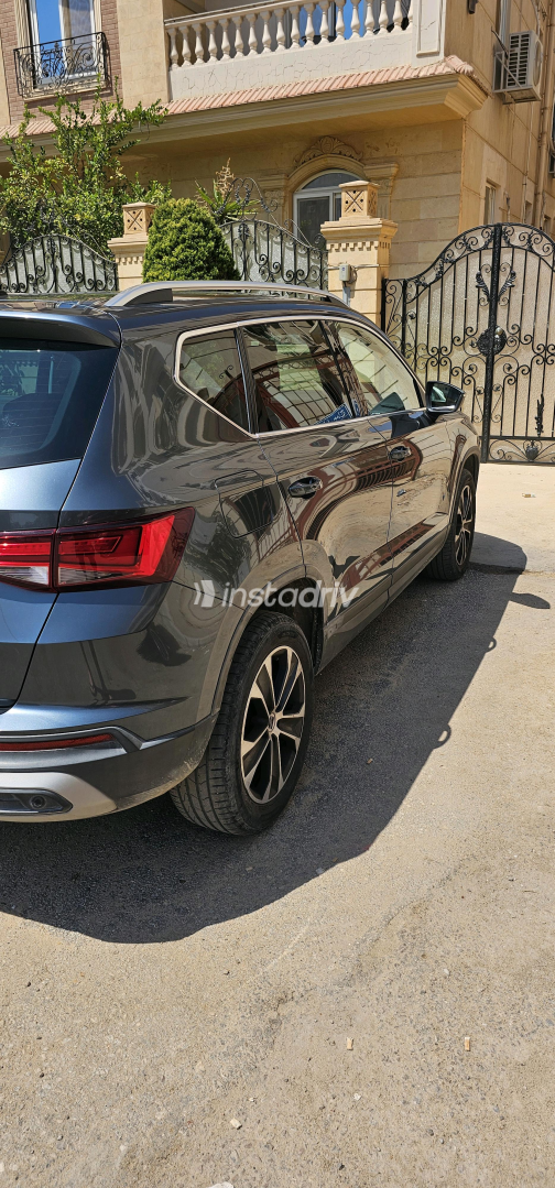Seat Ateca 2022 Gray Automatic Used for Sale in Greater Cairo ( Cairo + Giza) - 3
