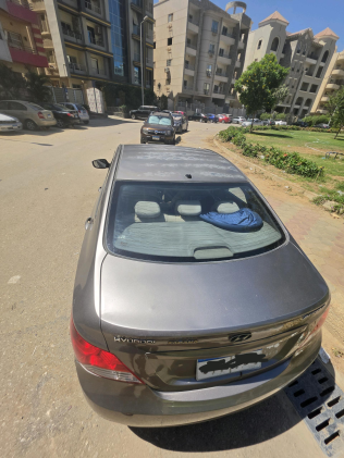 Hyundai Accent RB 2012 Bronze Automatic Used for Sale in Greater Cairo ( Cairo + Giza)