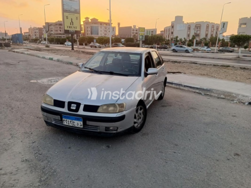 Seat Ibiza 2002 Silver Automatic Used for Sale in Damietta - 7