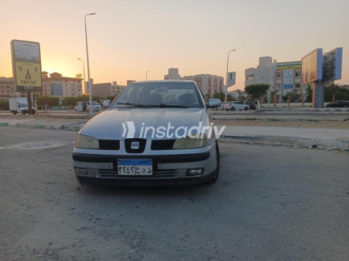 Seat Ibiza 2002 Silver Automatic Used for Sale in Damietta - 8