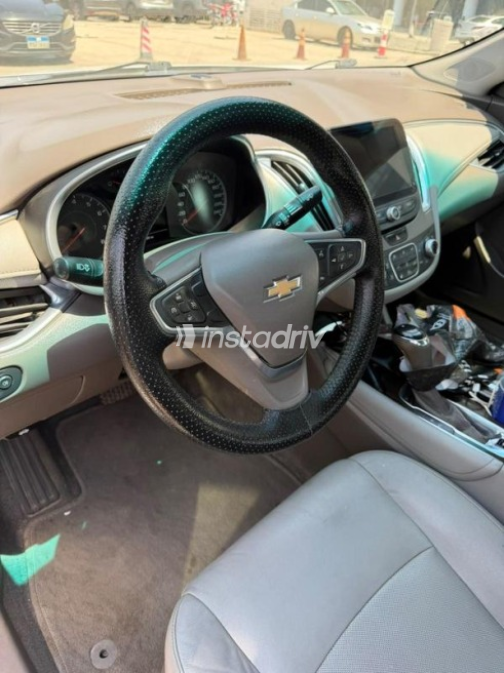 Chevrolet Malibu 2019 White Automatic Used for Sale in Nasr city - 4