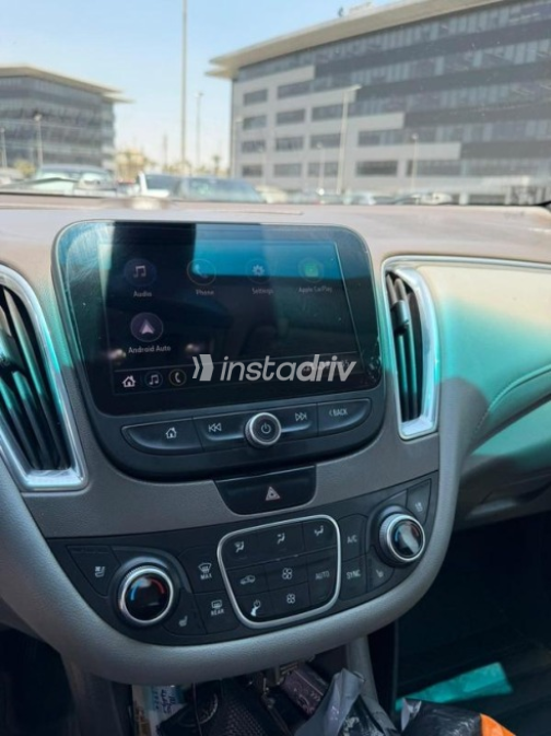 Chevrolet Malibu 2019 White Automatic Used for Sale in Nasr city - 6