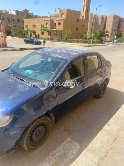Renault Logan 2016 Dark Blue Automatic Used for Sale in Hadayek October - 6