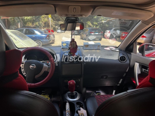Nissan Qashqai 2013 Dark Red Automatic Used for Sale in Heliopolis - 6