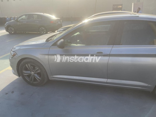 Volkswagen Jetta 2019 Silver Automatic Used for Sale in Cairo - 8