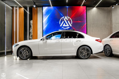 Mercedes C 200 2022 White Automatic Used for Sale in Greater Cairo ( Cairo + Giza) - 4
