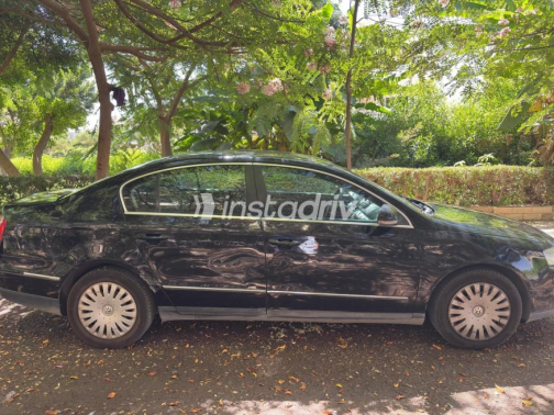 Volkswagen Passat 2011 Black Automatic Used for Sale in Al Shorouk - 3