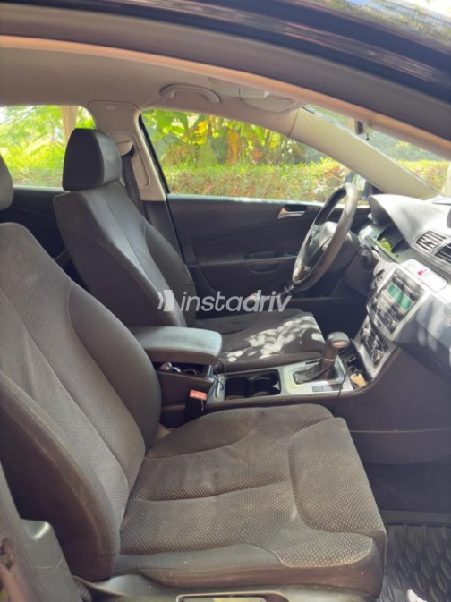 Volkswagen Passat 2011 Black Automatic Used for Sale in Al Shorouk - 6