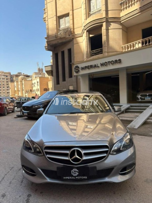 Mercedes E 200 2014 Gray Automatic Used for Sale in Maadi - 2
