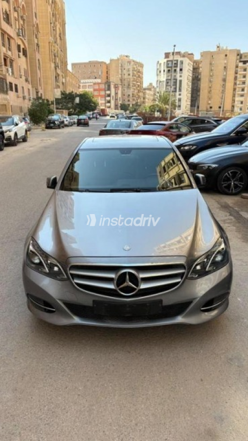 Mercedes E 200 2014 Gray Automatic Used for Sale in Maadi - 7