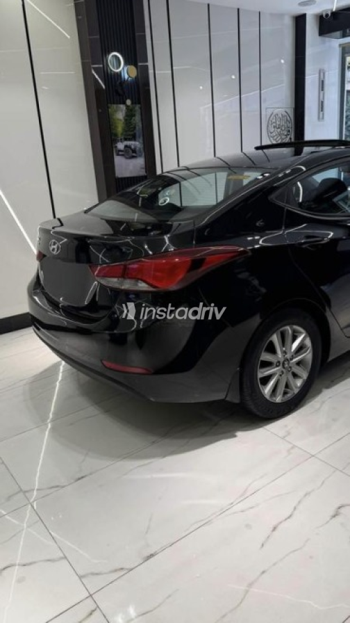 Hyundai Elantra 2016 Black Automatic Used for Sale in Nasr city - 8