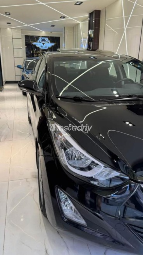 Hyundai Elantra 2016 Black Automatic Used for Sale in Nasr city - 9