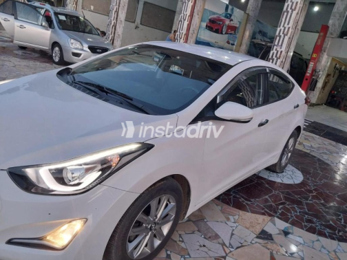 Hyundai Avante 2014 White Automatic Used for Sale in Mansoura - 5