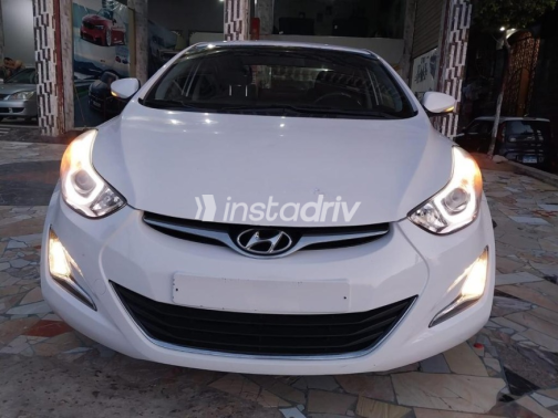 Hyundai Avante 2014 White Automatic Used for Sale in Mansoura - 8