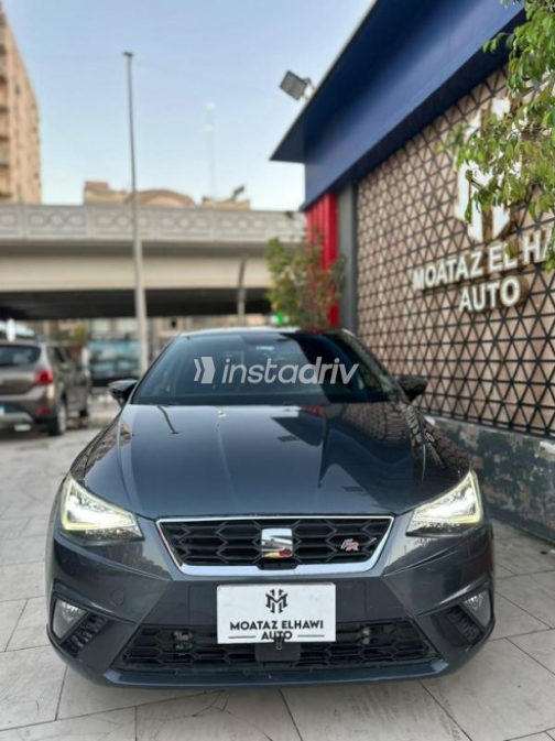 Seat Ibiza 2020 Dark Blue Automatic Used for Sale in Nasr city - 3