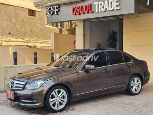 Mercedes C 180 2013 Brown Automatic Used for Sale in Cairo - 1