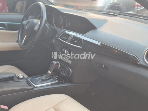 Mercedes C 180 2013 Brown Automatic Used for Sale in Cairo - 9