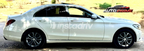Mercedes C 180 2016 White Automatic Used for Sale in Cairo - 7