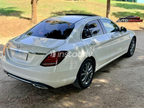 Mercedes C 180 2016 White Automatic Used for Sale in Cairo - 8