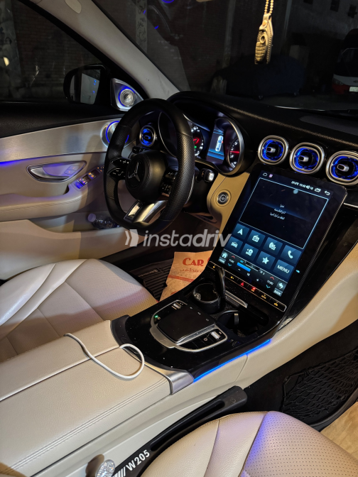 Mercedes C 180 2019 White Automatic Used for Sale in Greater Cairo ( Cairo + Giza) - 1
