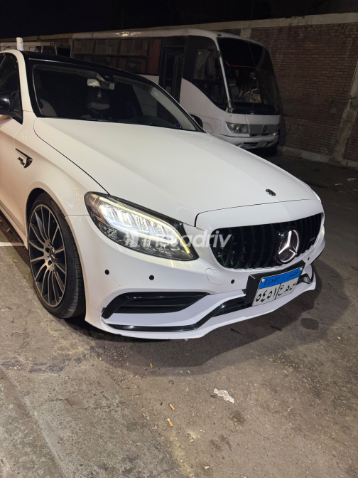 Mercedes C 180 2019 White Automatic Used for Sale in Greater Cairo ( Cairo + Giza) - 2