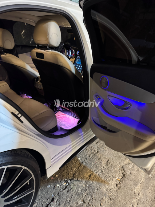 Mercedes C 180 2019 White Automatic Used for Sale in Greater Cairo ( Cairo + Giza) - 7