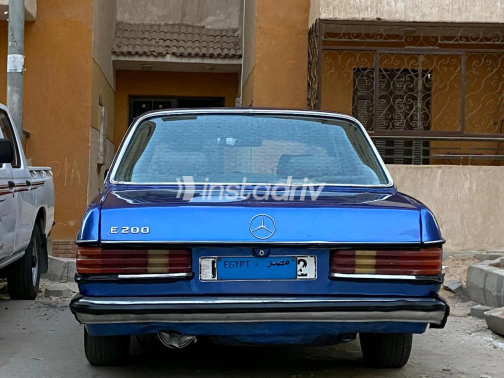 مرسيدس E 200 1978 أزرق أوتوماتيك مستعملة للبيع في القاهرة الكبرى ( القاهرة - الجيزة) - 6