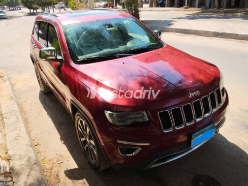Jeep Cherokee 2018 Red Automatic Used for Sale in Cairo - 2