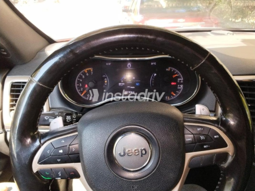 Jeep Cherokee 2018 Red Automatic Used for Sale in Cairo - 6