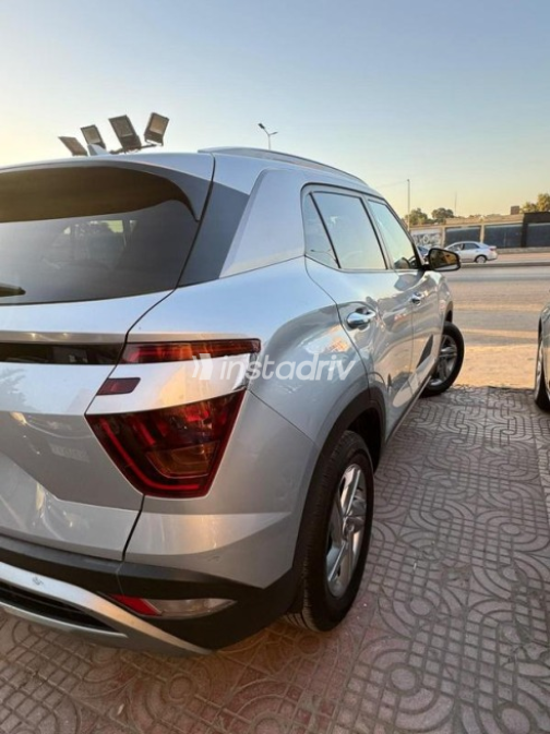 Hyundai Creta 2022 Silver Automatic Used for Sale in Nasr city - 4
