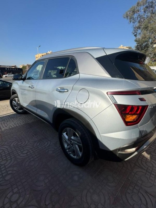 Hyundai Creta 2022 Silver Automatic Used for Sale in Nasr city - 9
