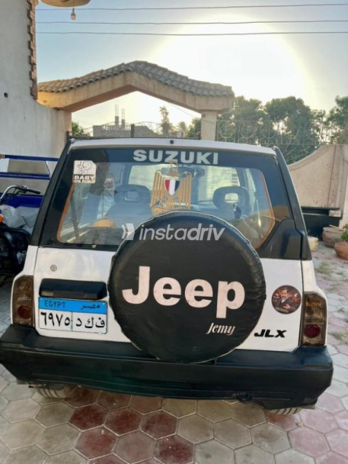 Suzuki Vitara 1997 White Manual Used for Sale in Cairo - 3