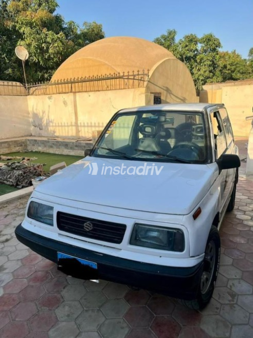 Suzuki Vitara 1997 White Manual Used for Sale in Cairo - 6