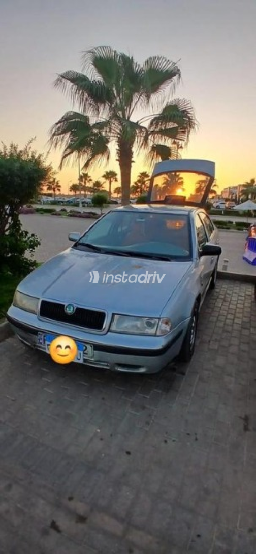 Skoda Octavia A4 1998 Silver Automatic Used for Sale in Kafr el-Sheikh - 1