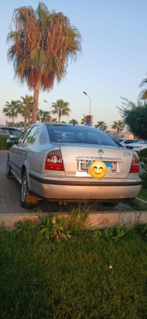 Skoda Octavia A4 1998 Silver Automatic Used for Sale in Kafr el-Sheikh - 2