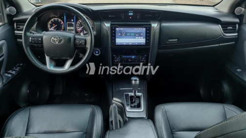 Toyota Fortuner 2023 Black Automatic Used for Sale in Maadi - 7