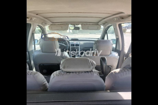 Peugeot 207 SW 2005 Beige Automatic Used for Sale in Cairo - 2