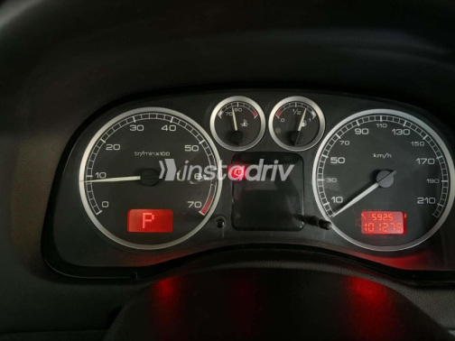 Peugeot 207 SW 2005 Beige Automatic Used for Sale in Cairo - 9