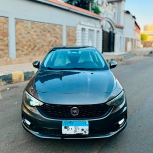 فيات تيبو 2019 رمادي غامق أوتوماتيك مستعملة للبيع في القاهرة
