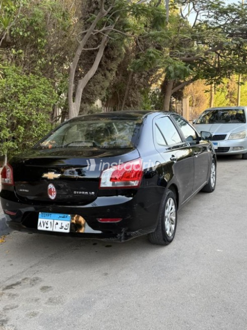 Chevrolet Optra 2016 Black Automatic Used for Sale in Cairo - 4