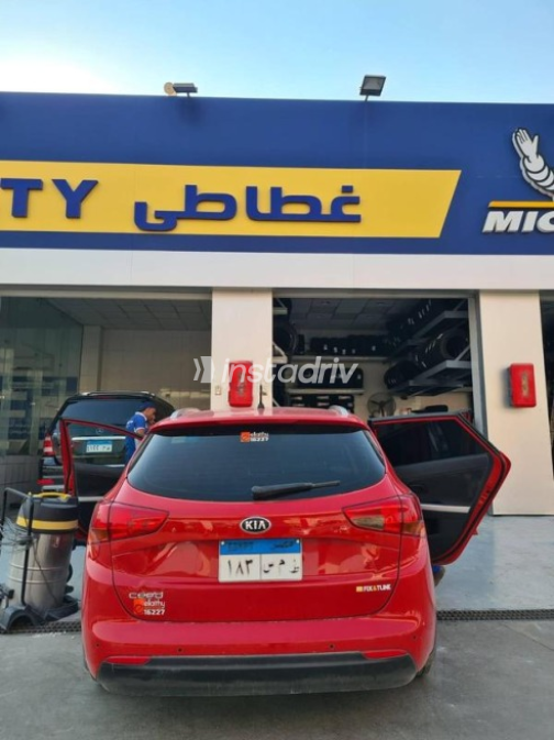 Kia Ceed 2019 Red Automatic Used for Sale in Cairo - 4